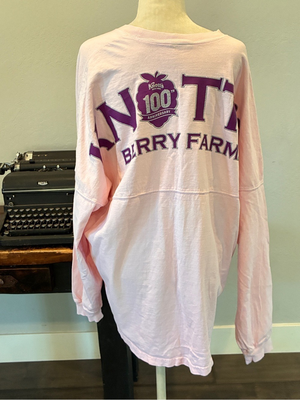 Knott's Berry Farm 100th Anniversary Spirit Jersey in Pink and Purple - Size XL - Picture 6 of 16